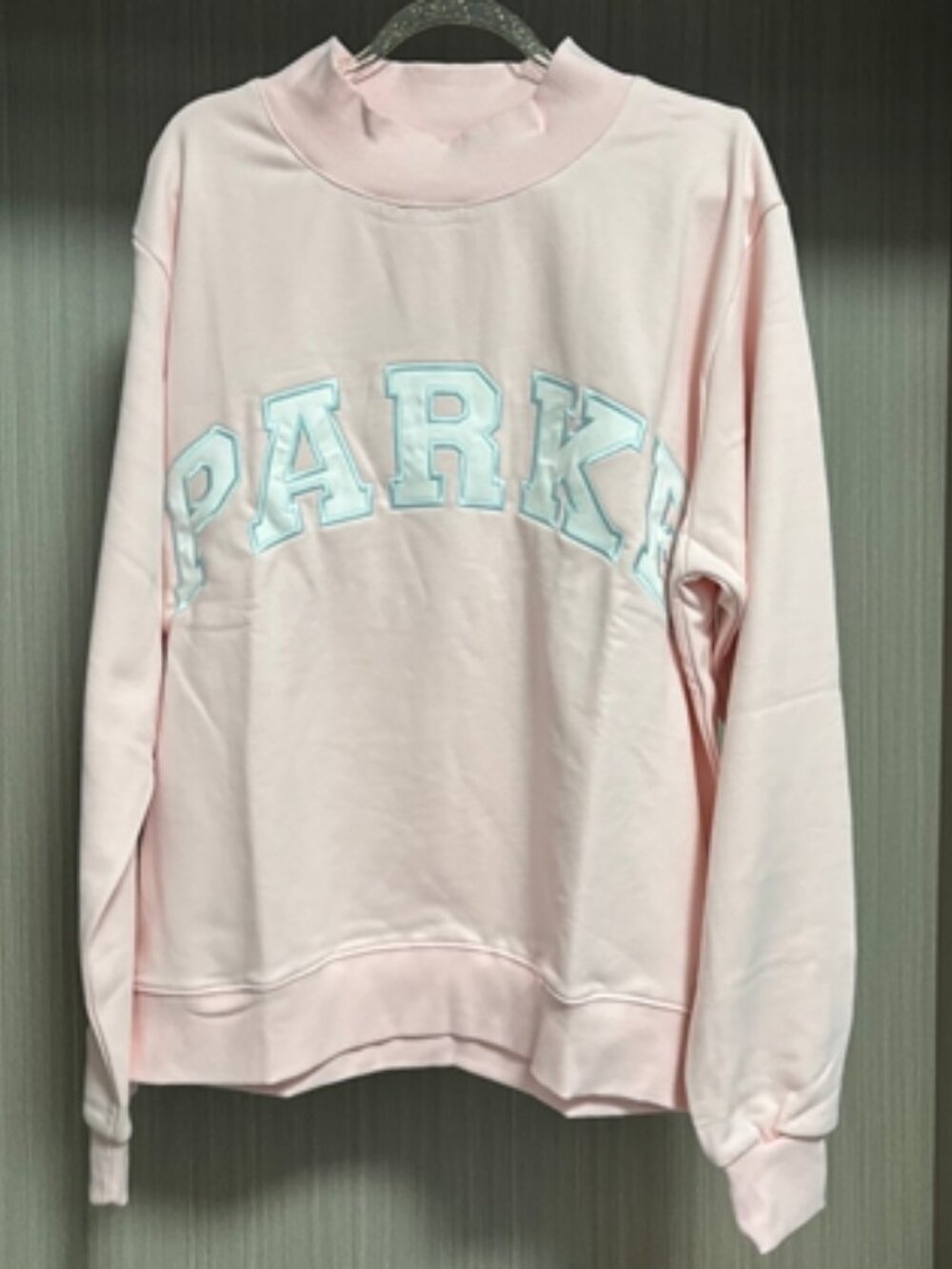 PARKE pink round-neck sweatshirt